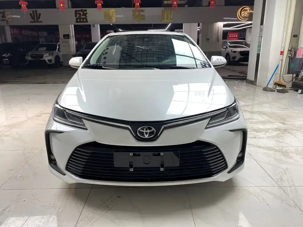Toyota Corolla — фото 3