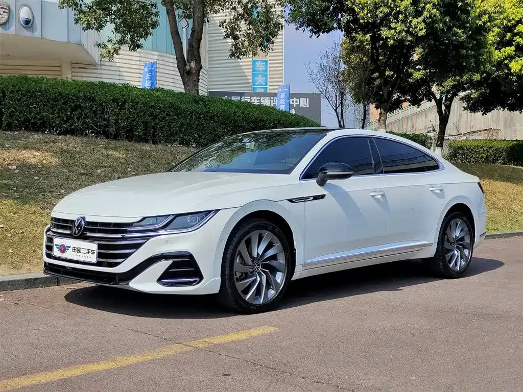 Volkswagen CC — фото 1