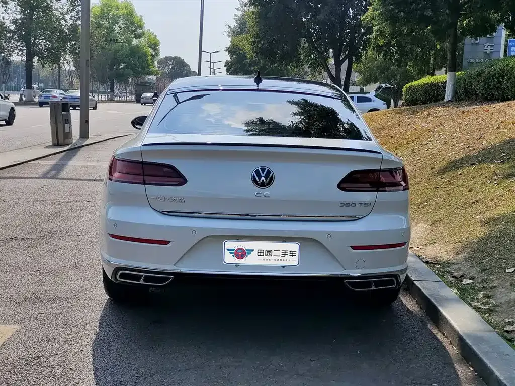 Volkswagen CC — фото 10