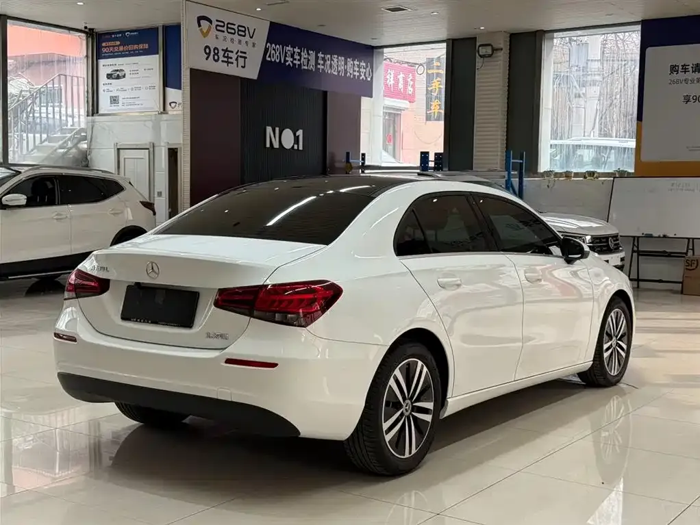 Mercedes-Benz A-Class 2022 из CN, фото 10