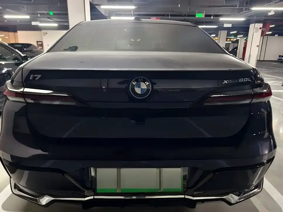 BMW i7 2023 из CN, фото 2