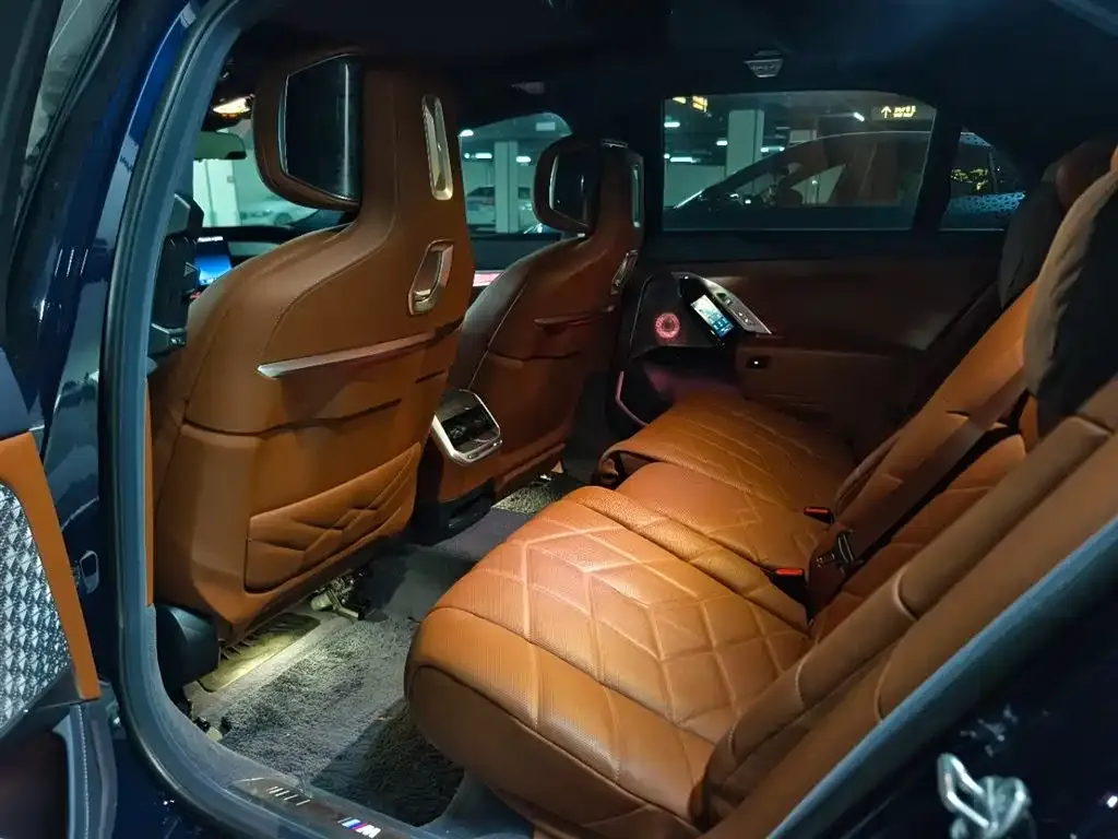 BMW i7 2023 из CN, фото 5