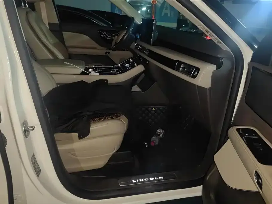 Lincoln Aviator 2021 из CN, фото 4