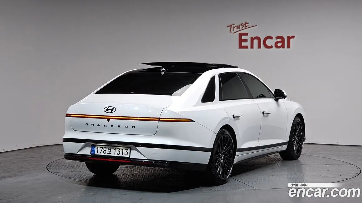Hyundai Grandeur 2023 из KR, фото 4