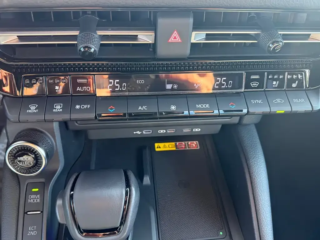 Toyota Prado — фото 2