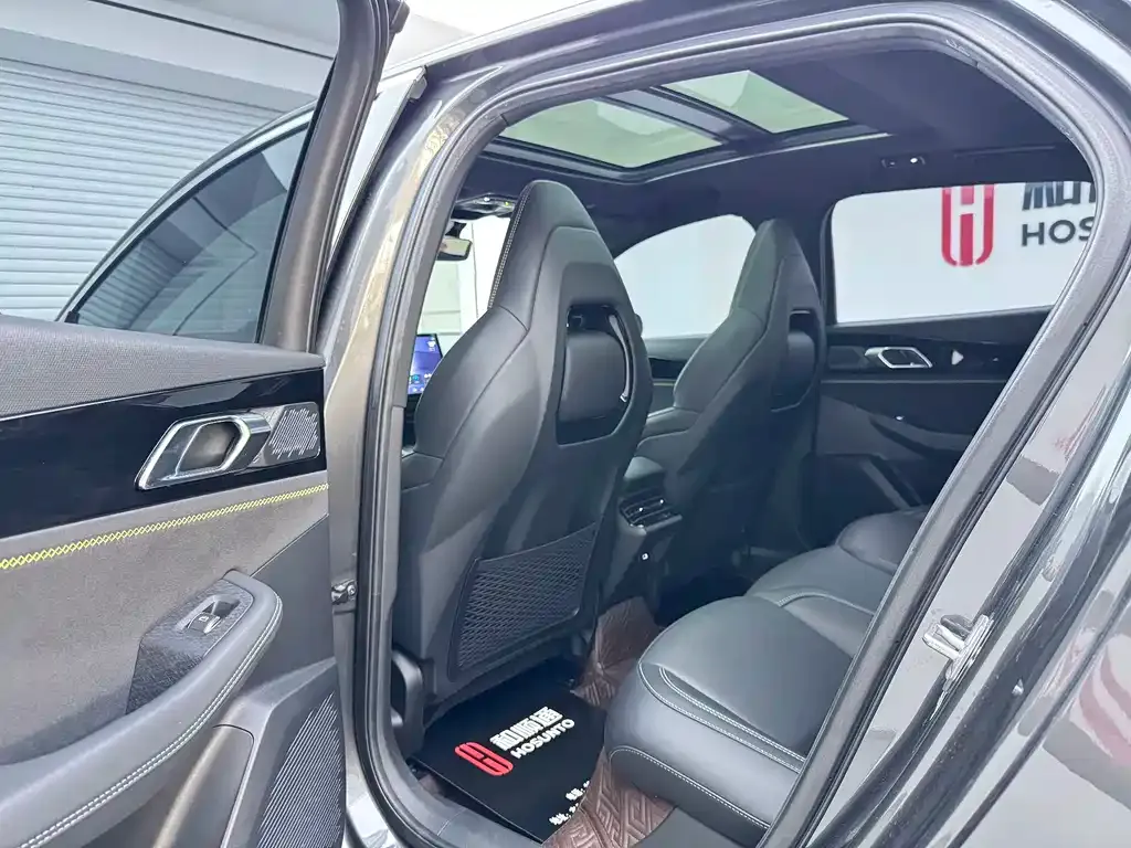 Lynk & Co 03 2023 из CN, фото 3