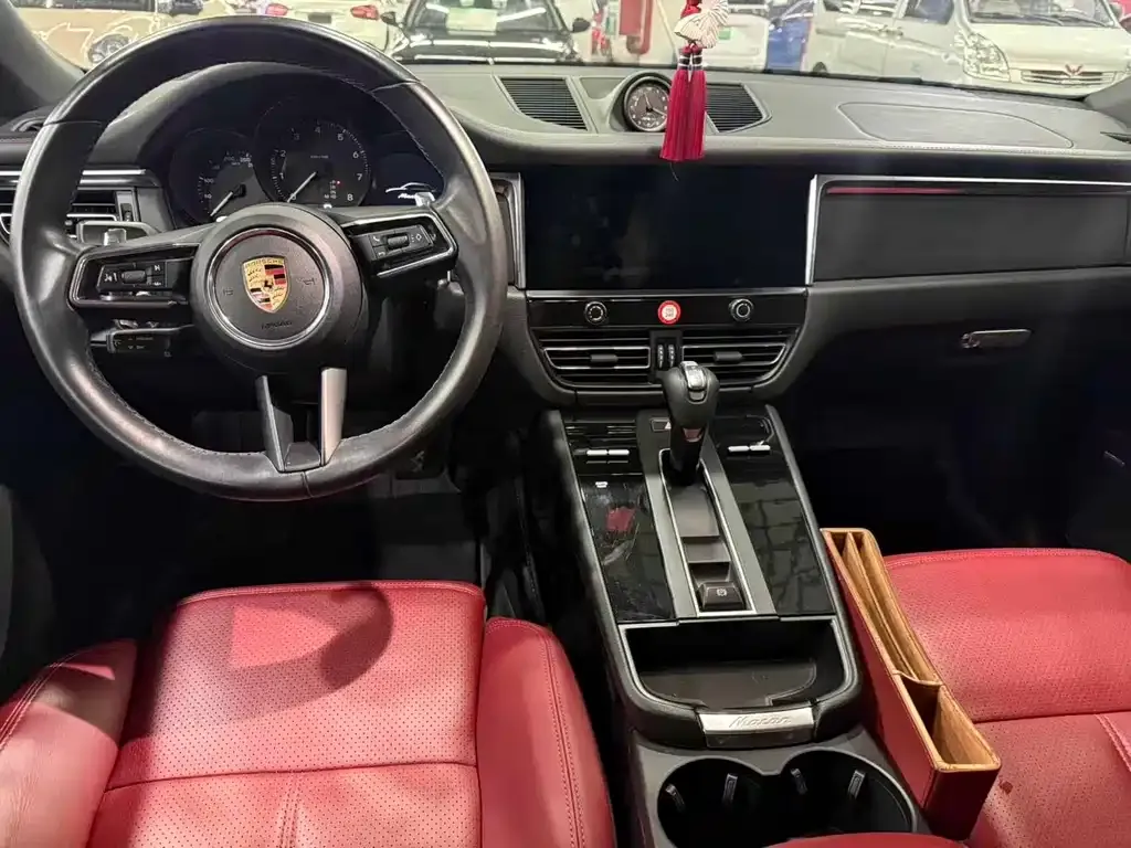 Porsche Macan 2022 из CN, фото 2
