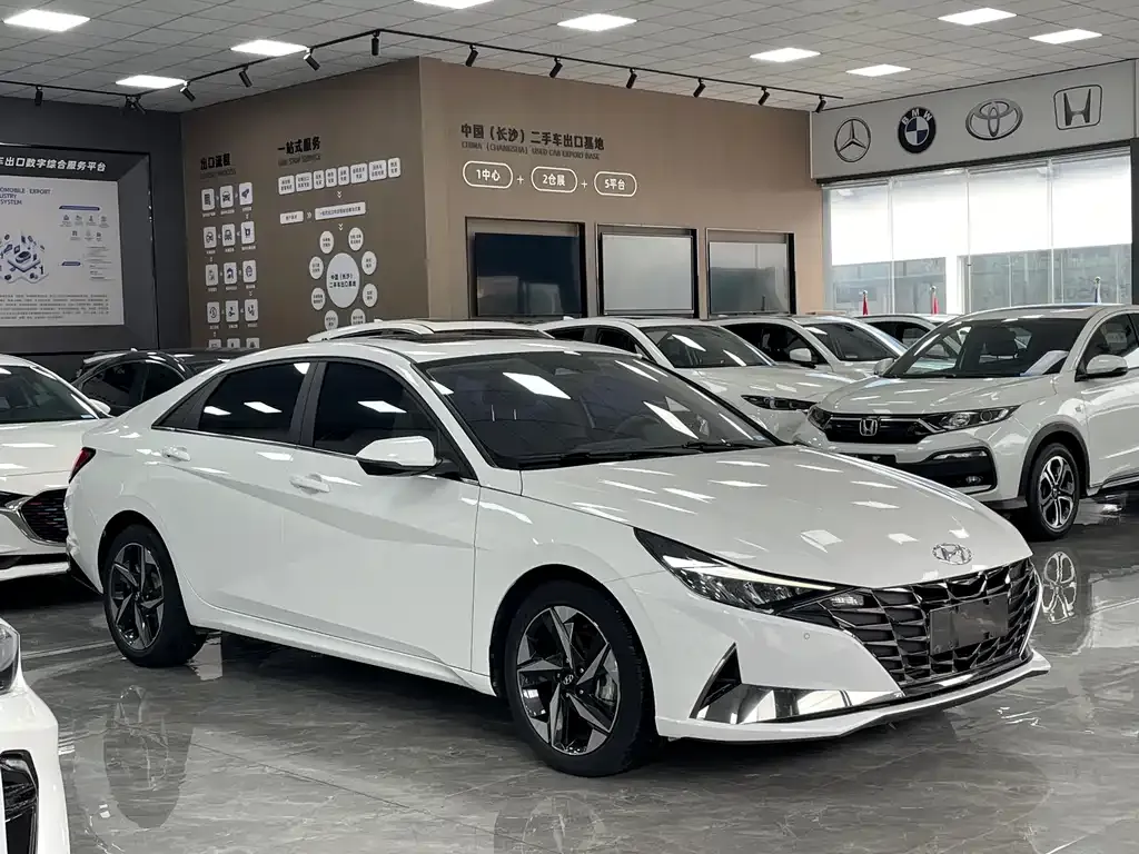 Hyundai Elantra 2023 из CN, фото 6
