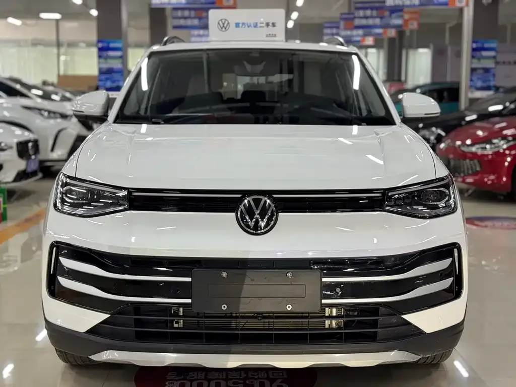 Volkswagen Tharu — фото 2