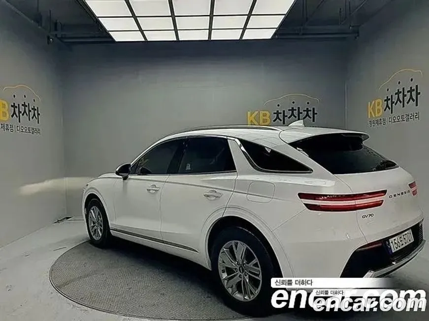 Genesis GV70 2023 из KR, фото 3