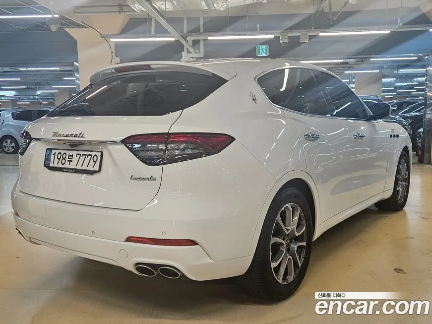 Maserati Levante 2022 из KR, фото 9