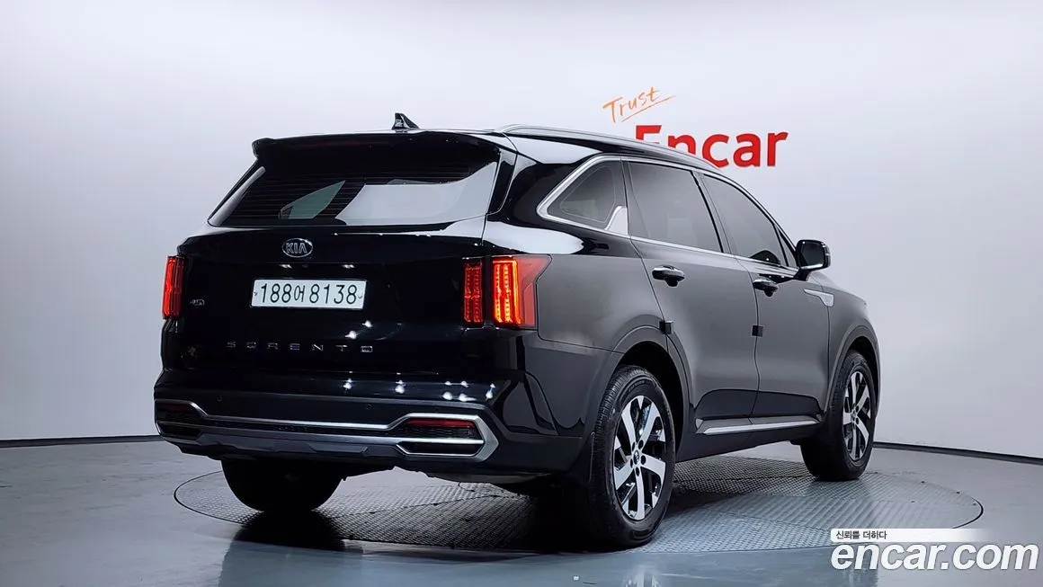 Kia Sorento — фото 5
