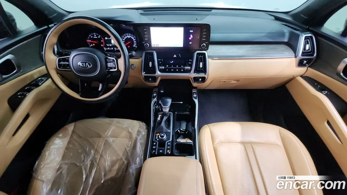 Kia Sorento — фото 9