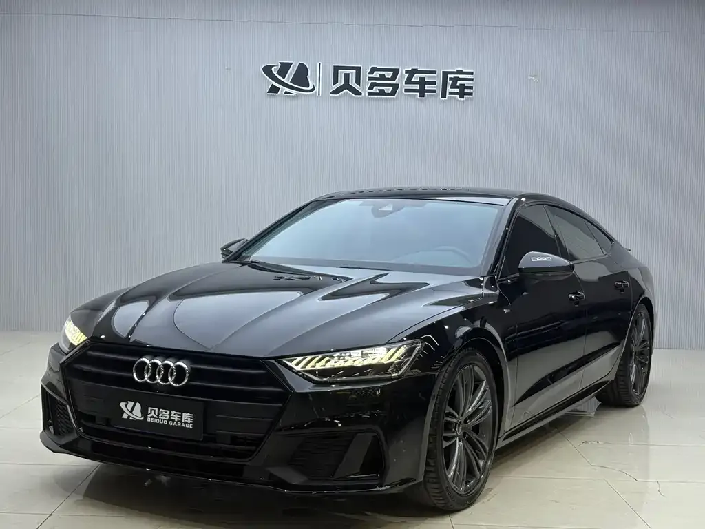 Audi A7 — фото 1