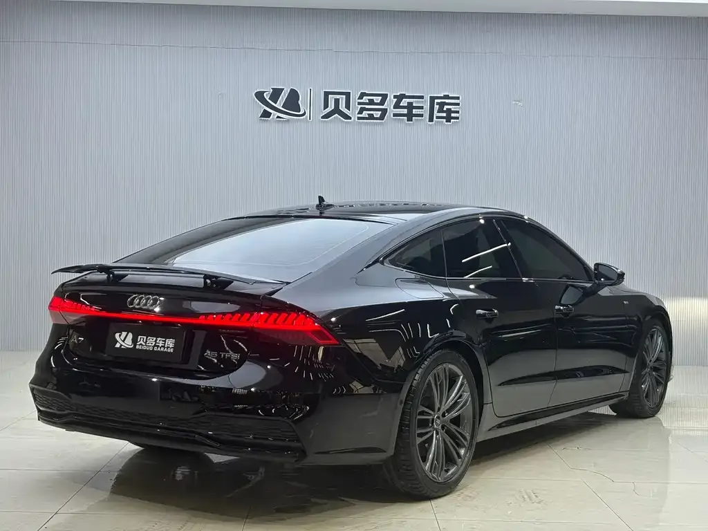 Audi A7 — фото 9