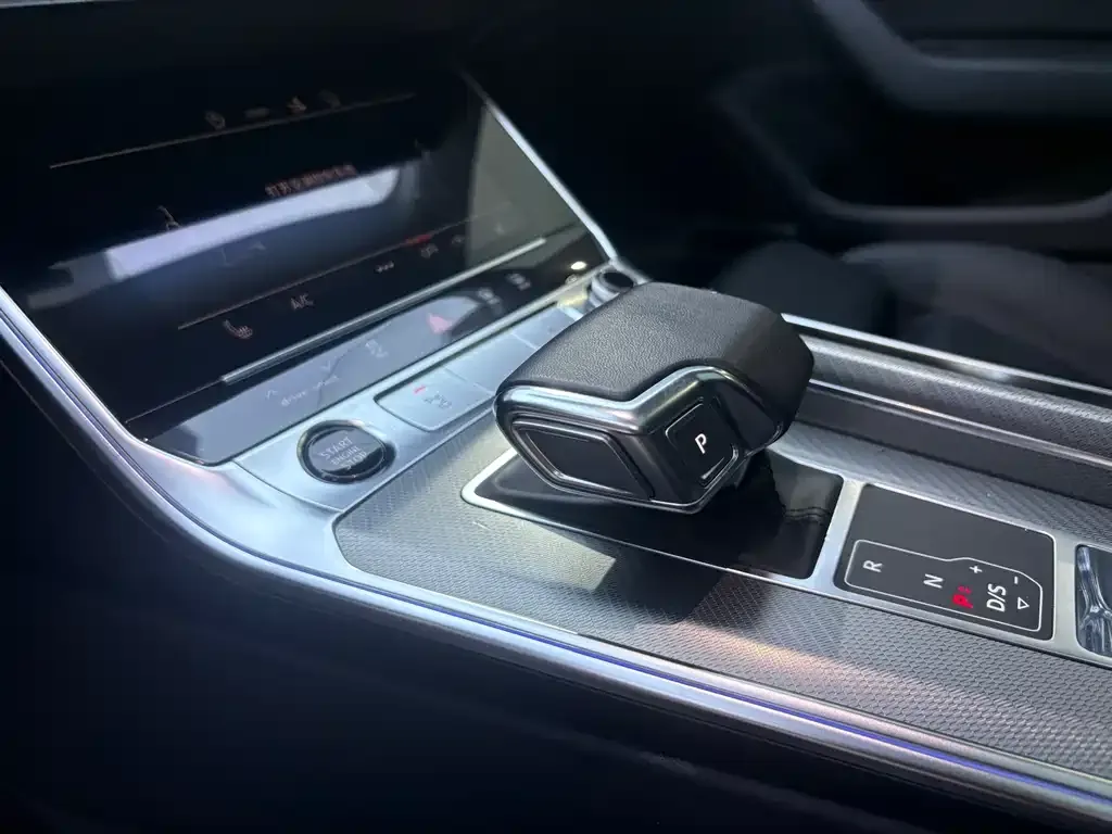Audi A7 — фото 10