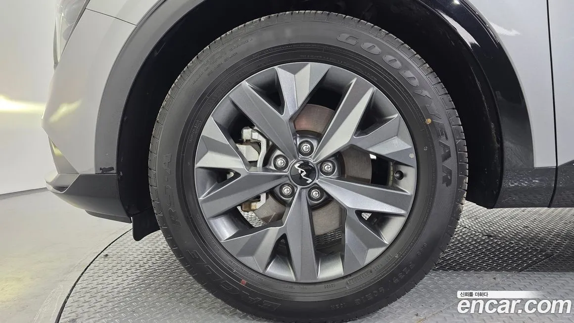 Kia Sportage — фото 8