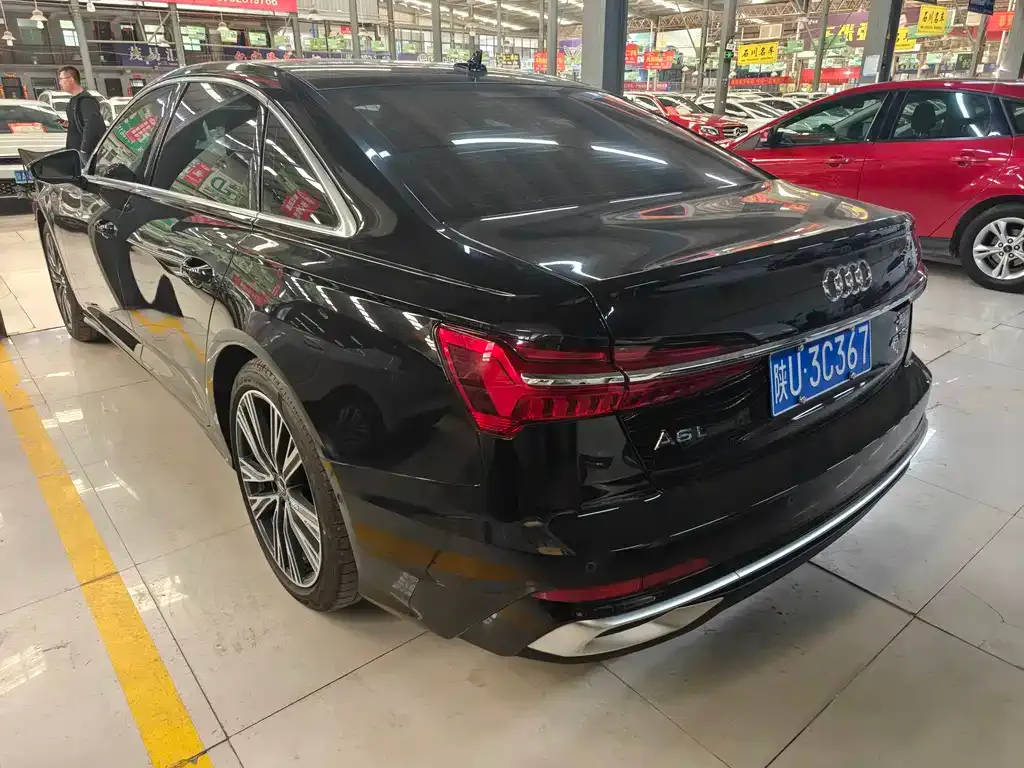 Audi A6L 2025 из CN, фото 8