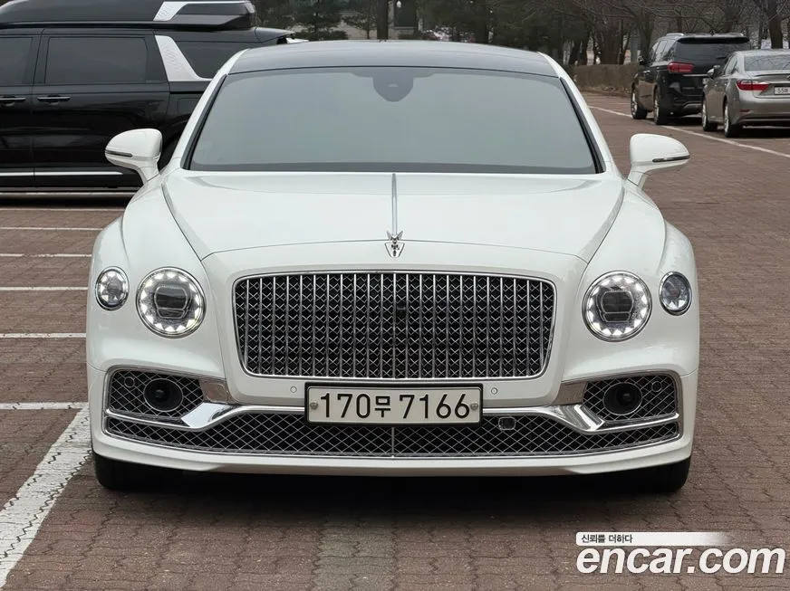 Bentley Flying Spur 2022 из KR, фото 5