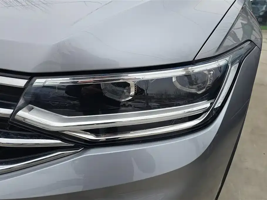Volkswagen Tiguan L 2022 из CN, фото 2