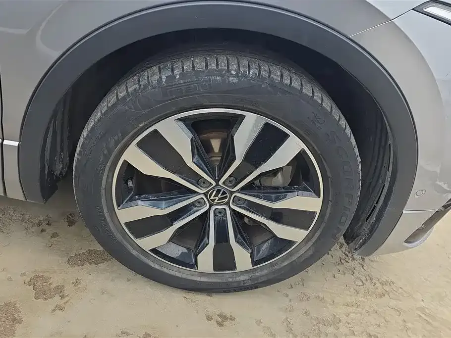 Volkswagen Tiguan L 2022 из CN, фото 10