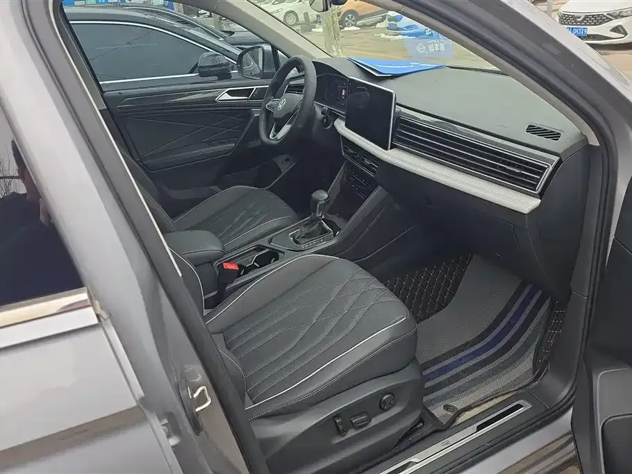 Volkswagen Tiguan L 2022 из CN, фото 7