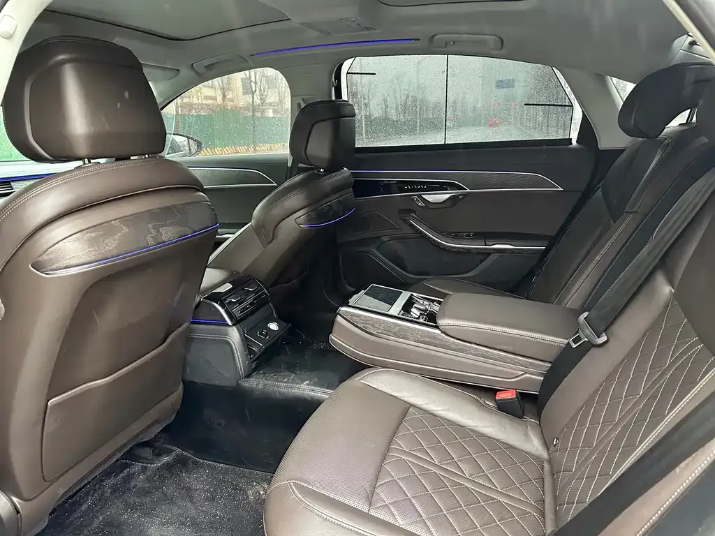 Audi A8 2025 из CN, фото 3