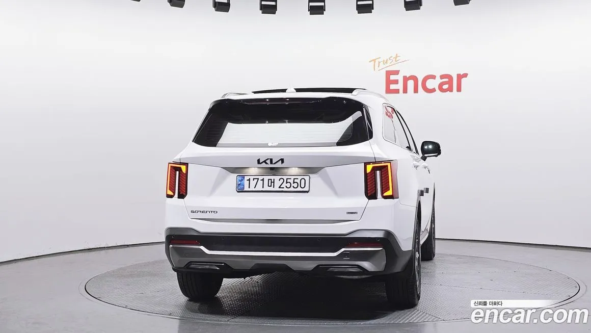 Kia Sorento — фото 4