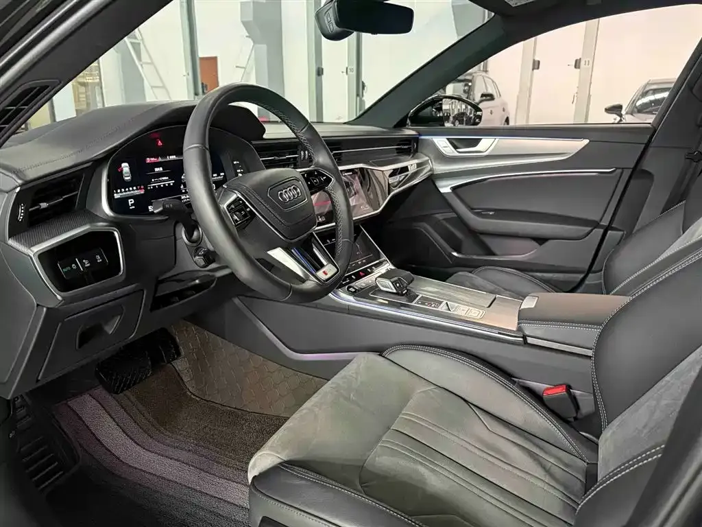 Audi A6L 2024 из CN, фото 3