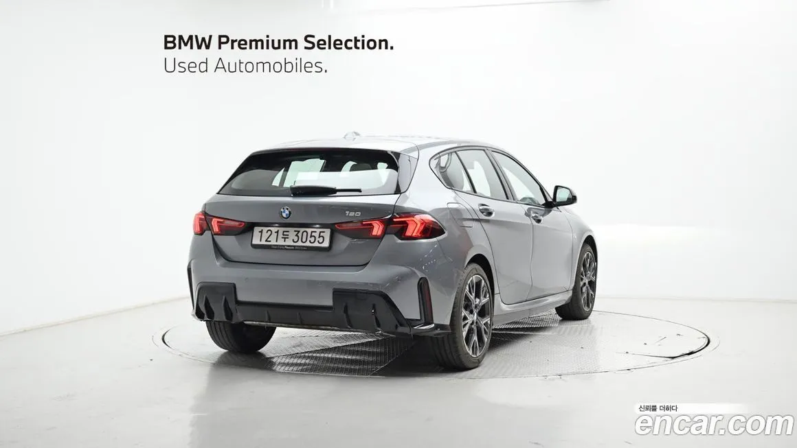 BMW 1-Series 2025 из KR, фото 3