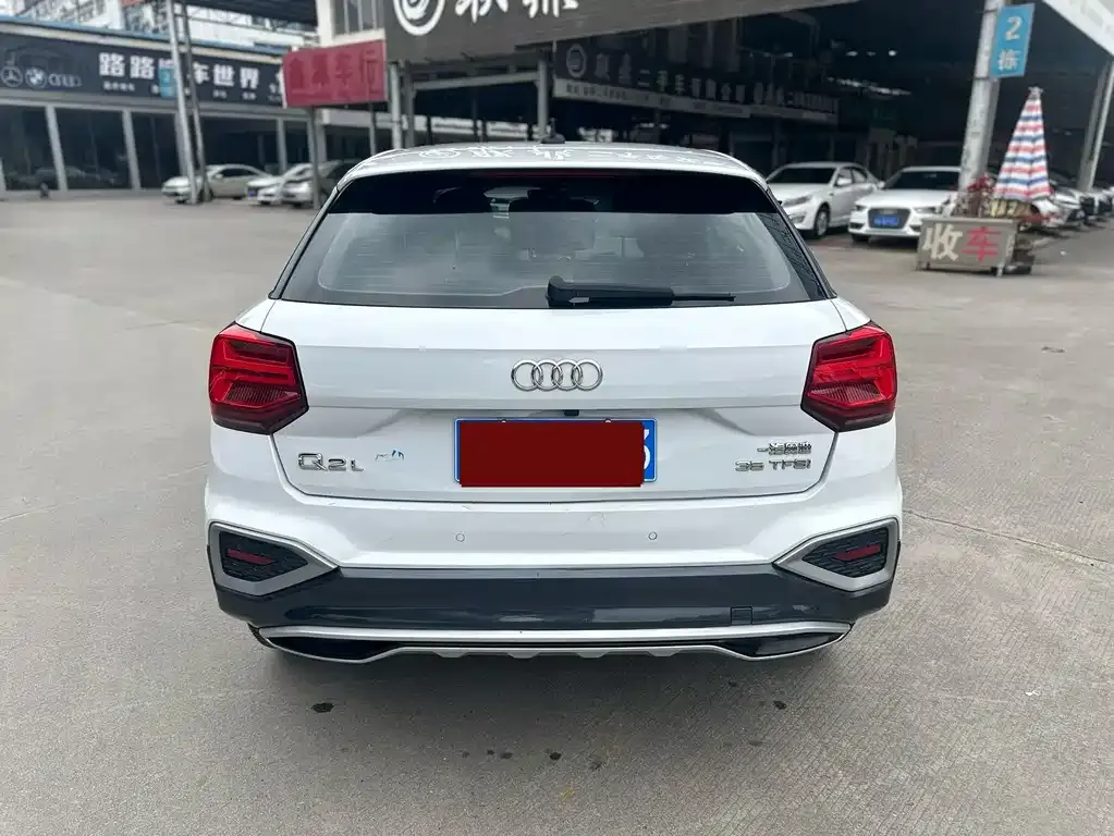 Audi Q2L 2023 из CN, фото 7