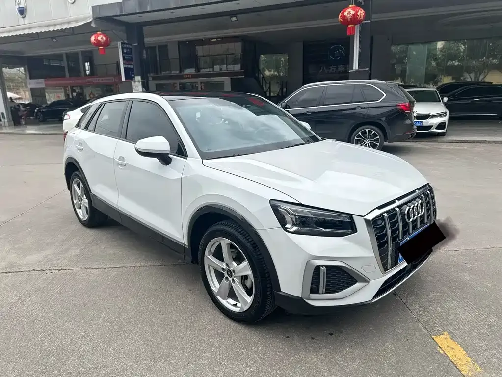Audi Q2L 2023 из CN, фото 8