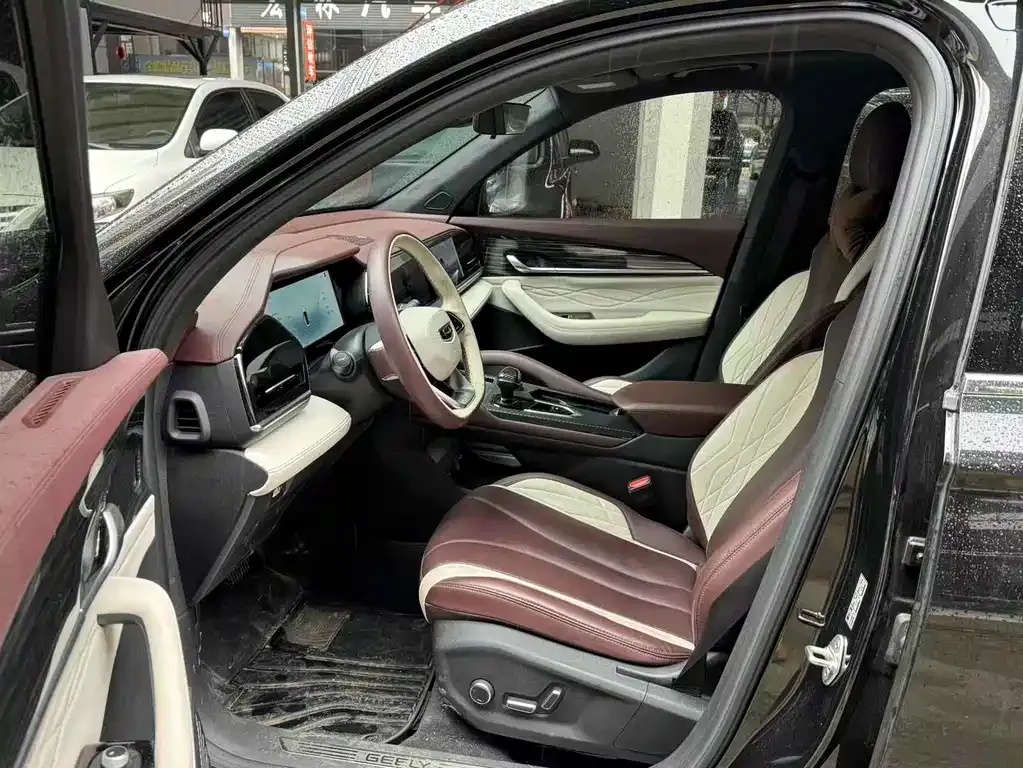 Geely Xingyue L 2024 из CN, фото 2