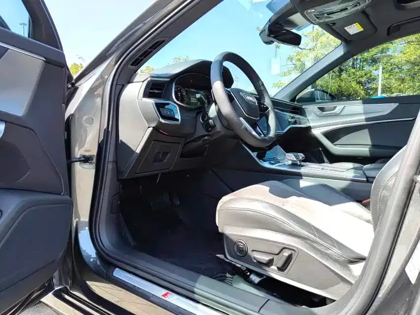 Audi A6L 2022 из CN, фото 2