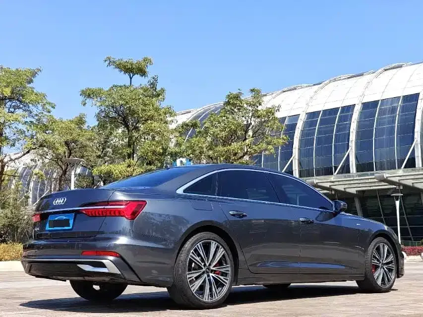 Audi A6L 2022 из CN, фото 4