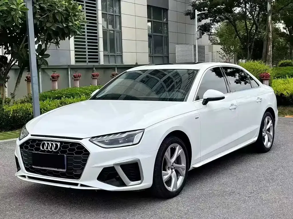 Audi A4L 2021 из CN, фото 1