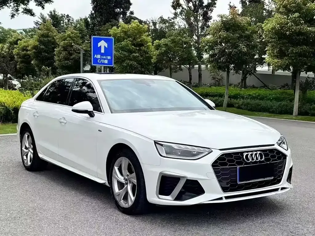 Audi A4L 2021 из CN, фото 6