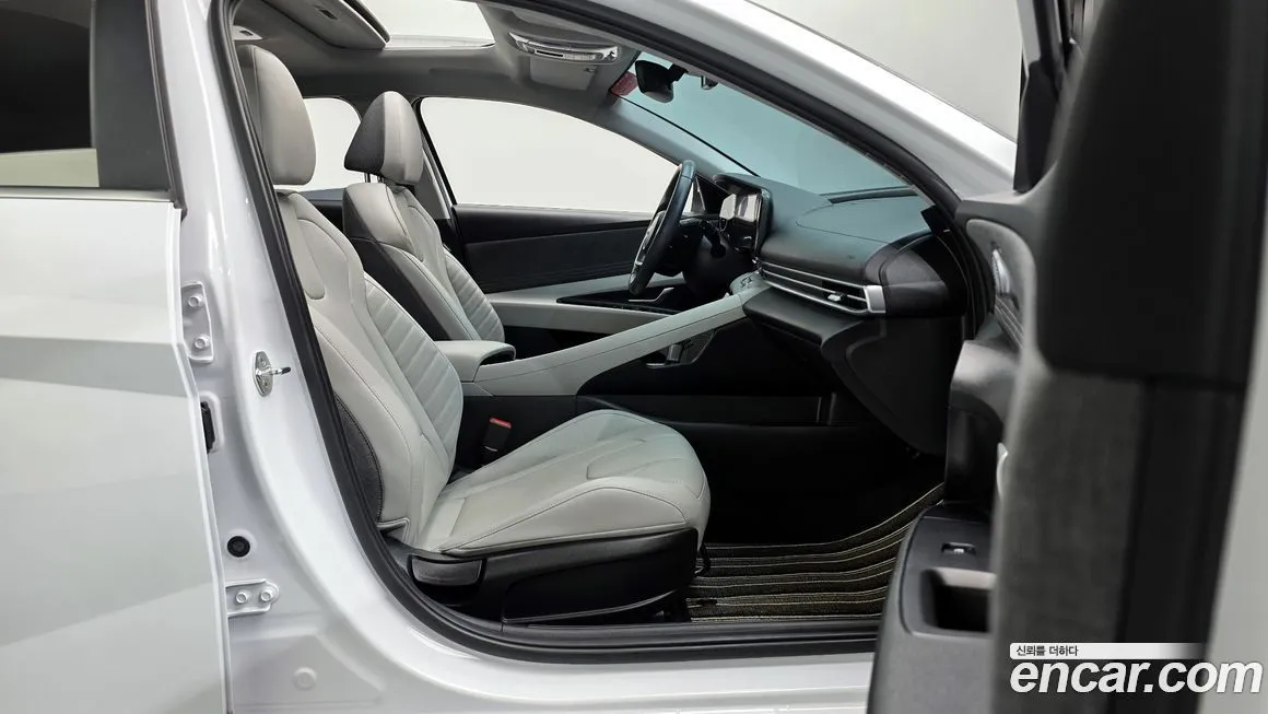 Hyundai AVANTE — фото 2