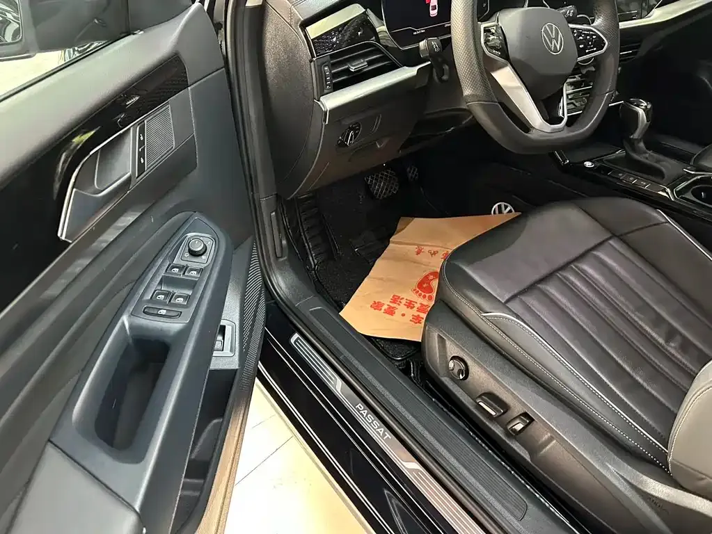 Volkswagen Passat — фото 10