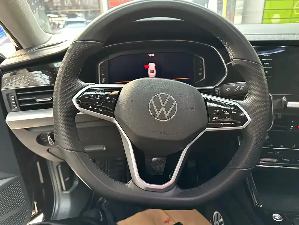 Volkswagen Passat — фото 2