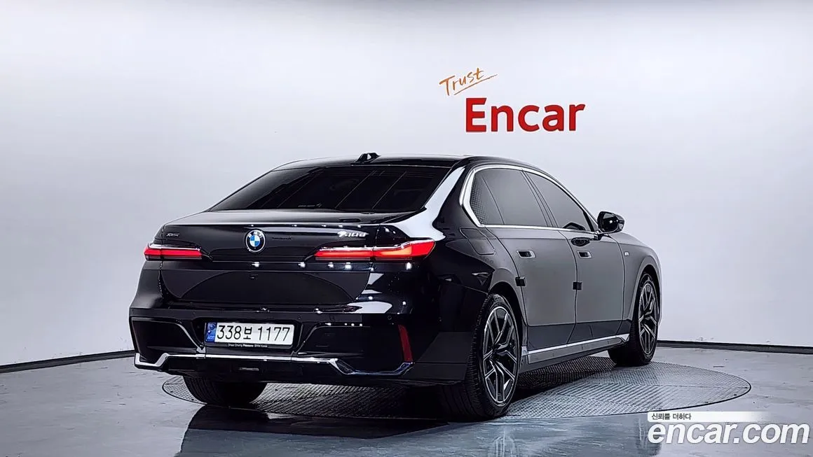 BMW 7-Series 2024 из KR, фото 8