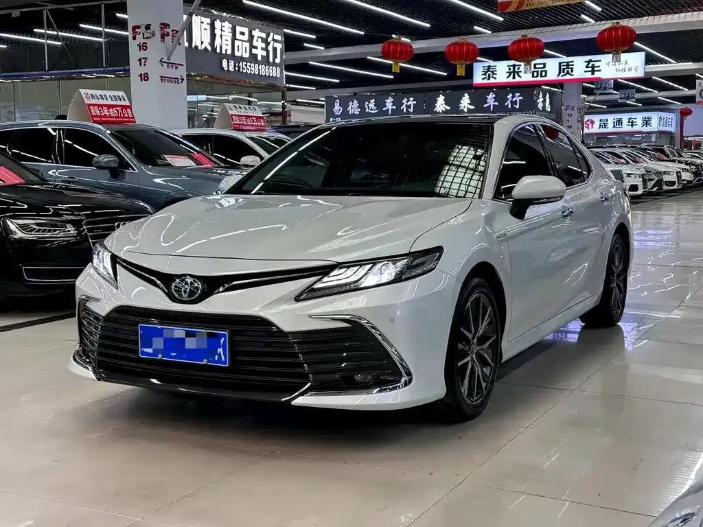 Toyota Camry 2021 из CN, фото 1
