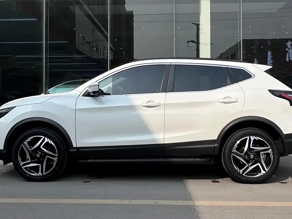 Nissan Qashqai 2025 из CN, фото 2