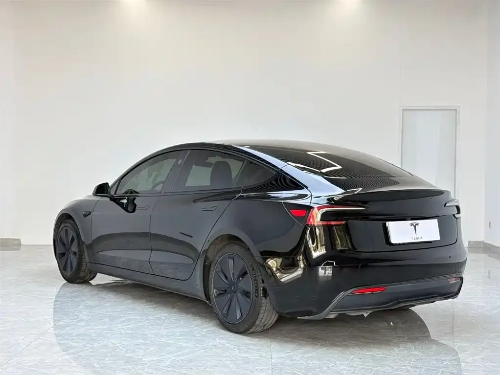Tesla Model 3 2023 из CN, фото 8