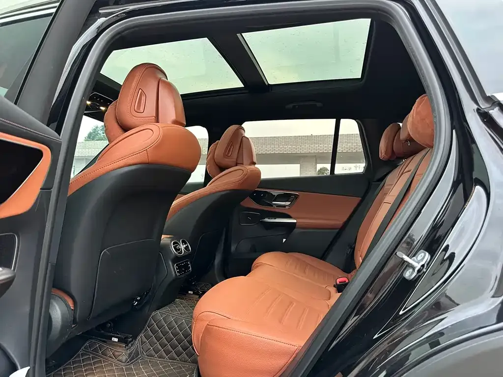 Mercedes-Benz GLC 2023 из CN, фото 8