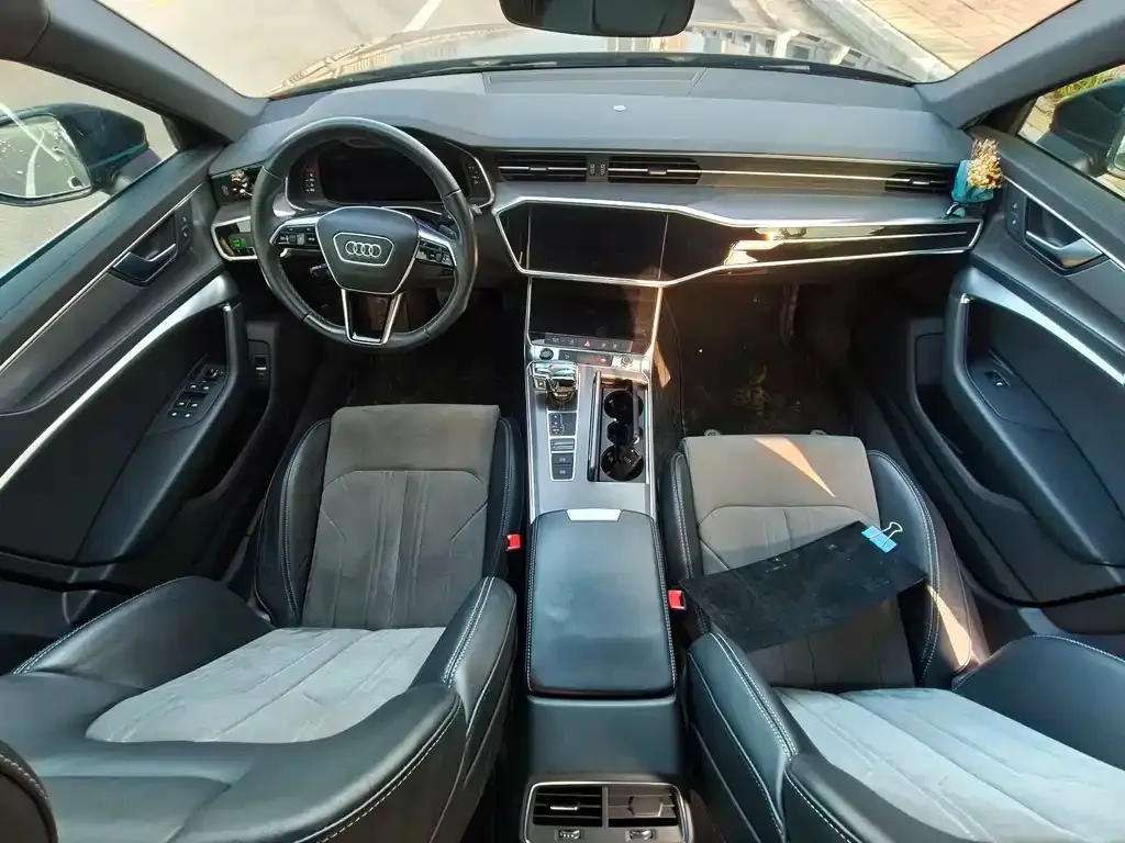 Audi A6L 2022 из CN, фото 3