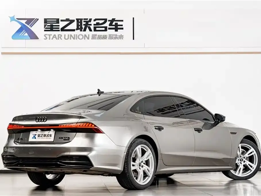 Audi A7L 2023 из CN, фото 2