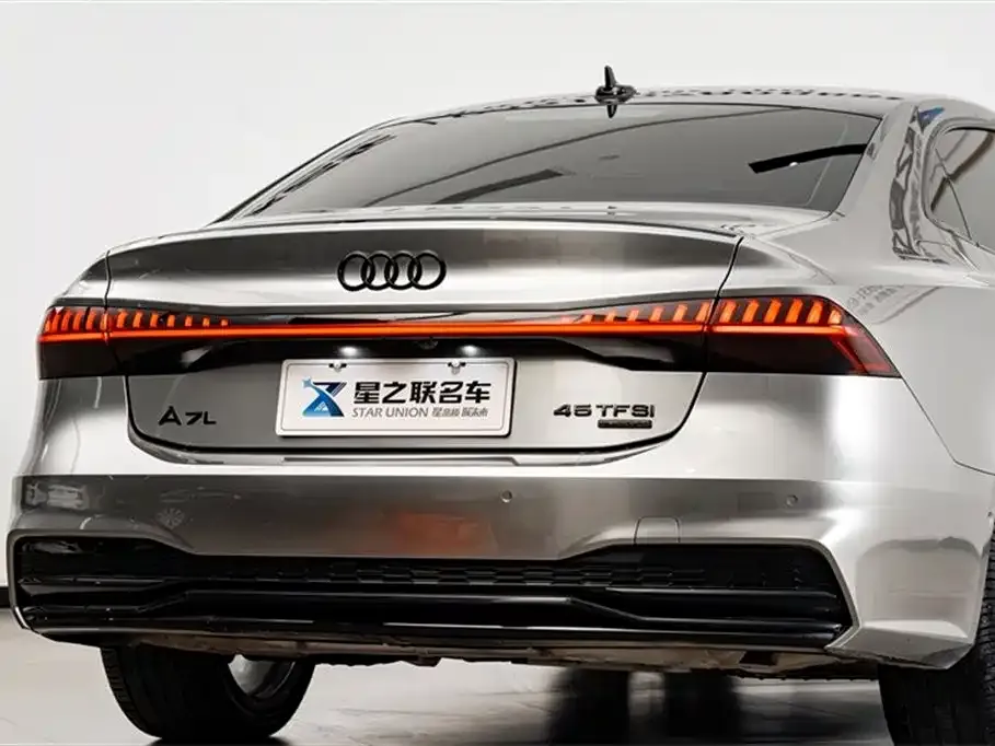 Audi A7L 2023 из CN, фото 7