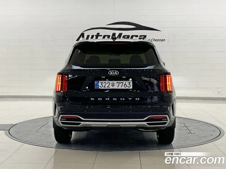 Kia Sorento — фото 5