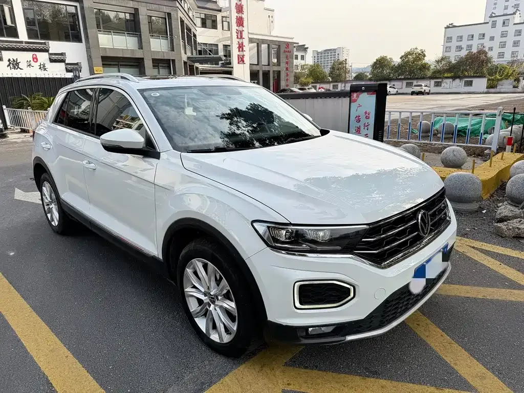 Volkswagen T-Roc 2023 из CN, фото 9